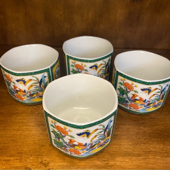 Set of 4, Japanese Sake Cups. - Picture 3 of 5